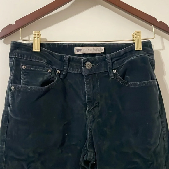 Levi's Women's Demi Curve Classic Rise Slim Leg Jeans Size 28 - Picture 5 of 9